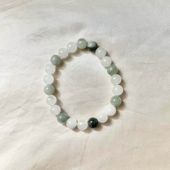 New: 8mm Handmade Green Tea Jasper Natural Crystal Bead Bracelet - Picture 2 of 2